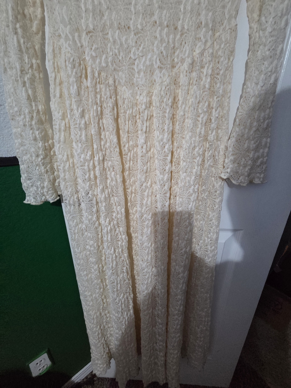 Boho Cream Lace Maxi Dress with Long Sleeves. Size M - Picture 7 of 8